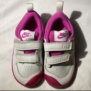 Nike Girls Pico 5 Shoes Pink and White Size 8C